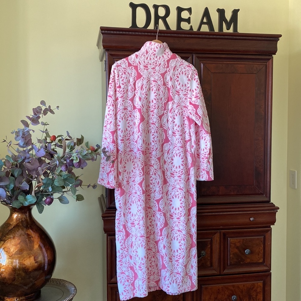 NEW Bathrobe - XL.  Gorgeous and ultra comfy !​​ - Picture 6 of 6